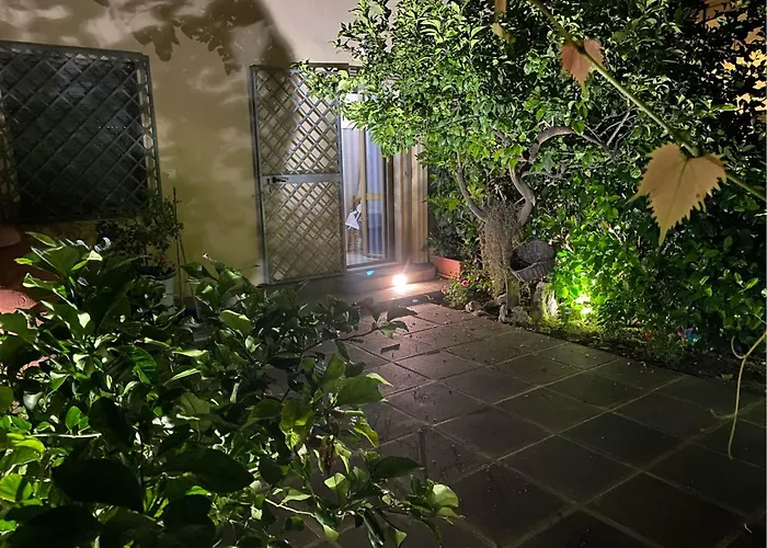 Casa Marylu Con Giardino 公寓 马里纳斯基亚沃尼亚