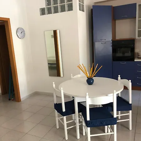 Casa Marylu Con Giardino Apartment